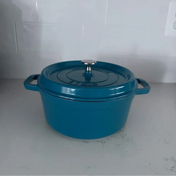 Le Creuset STAUB #24 4qt 9-3/8” Cast Iron Dutch Oven Turquoise - Made In France - Picture 3 of 8